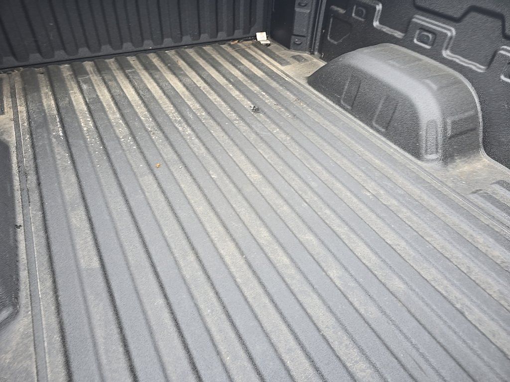 Used 2026 GMC Sierra 1500 Pro w/ Graphite Edition AWD/4WD image 6