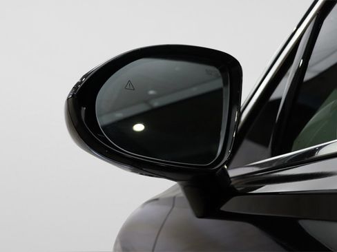 New 2026 Genesis GV70 2.5T Select AWD/4WD image 4