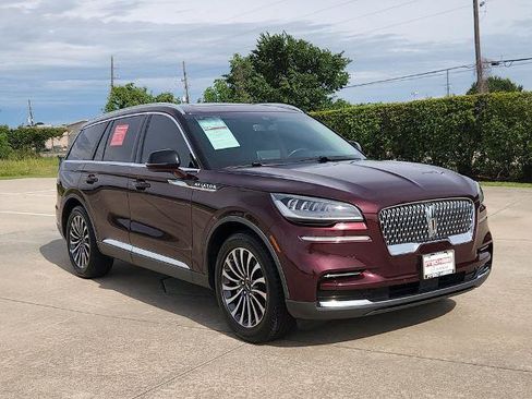 Used 2022 Lincoln Aviator Reserve w/ Elements Package Plus RWD image 3