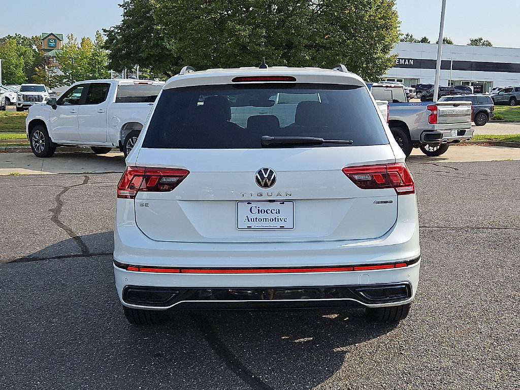 Used 2022 Volkswagen Tiguan SE R-Line AWD/4WD image 8