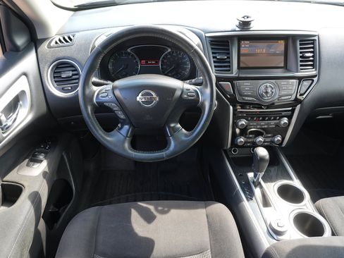 Used 2016 Nissan Pathfinder SV AWD/4WD image 22