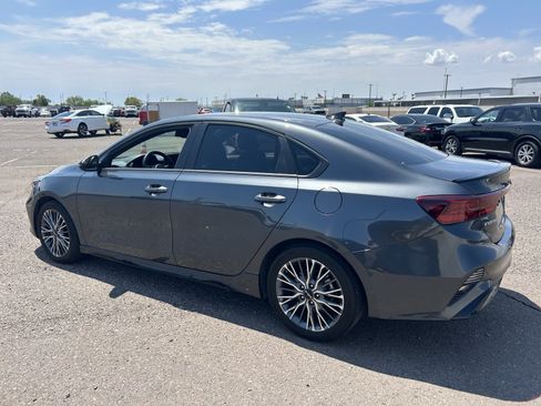 Used 2024 Kia Forte GT-Line w/ GT-Line Premium Package FWD image 3