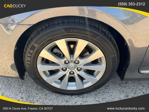 Used 2012 Toyota Avalon Limited image 25