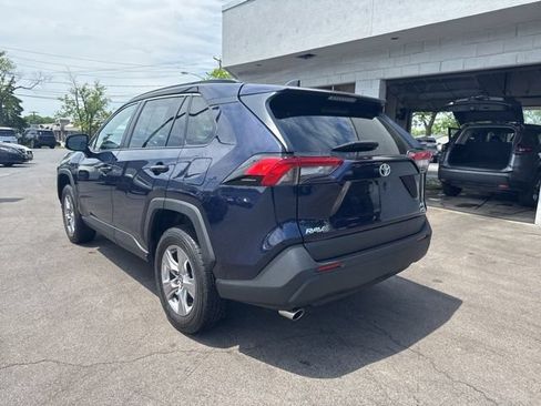 Used 2025 Toyota RAV4 XLE AWD/4WD image 4