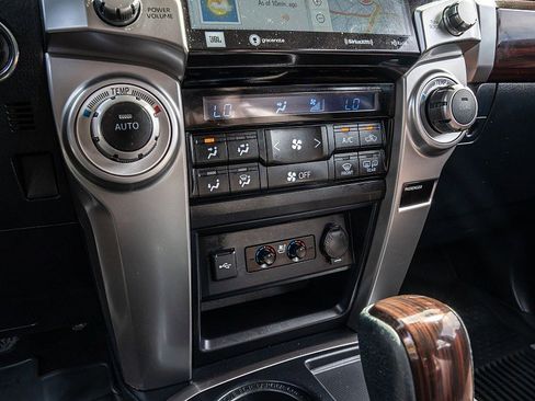 Used 2020 Toyota 4Runner Limited image 29