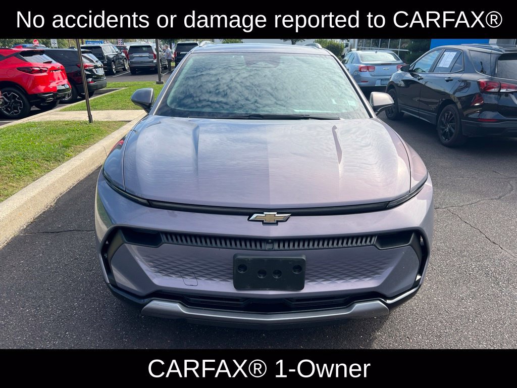 Used 2024 Chevrolet Equinox EV LT w/ LPO, All-Weather Mat Package AWD/4WD image 2