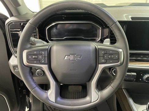 Used 2024 Chevrolet Silverado 1500 LT Trail Boss w/ Convenience Package II AWD/4WD image 14