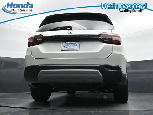 Used 2025 Honda Pilot EX-L image 33