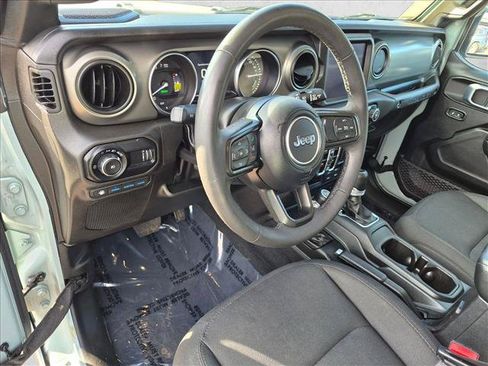 Used 2023 Jeep Wrangler Unlimited w/ Cold Weather Group AWD/4WD image 10