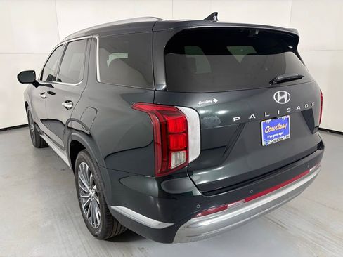 Used 2025 Hyundai Palisade Calligraphy FWD image 6