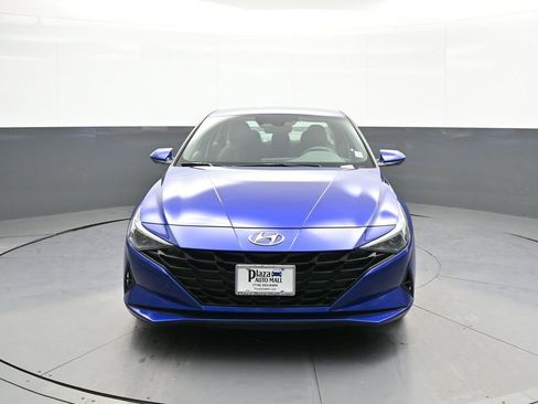 Certified 2023 Hyundai Elantra SEL w/ Cargo Package image 2