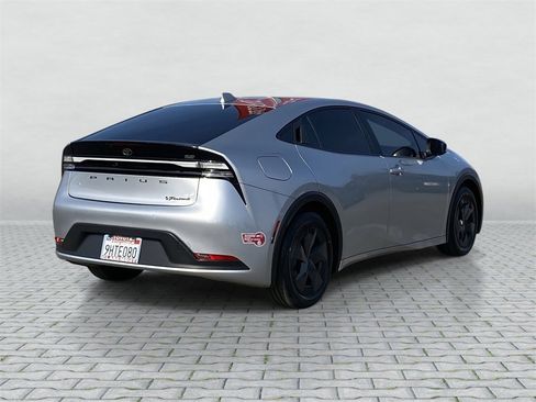 Certified 2023 Toyota Prius Prime SE image 6