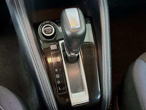 Used 2019 Nissan Kicks SV image 19