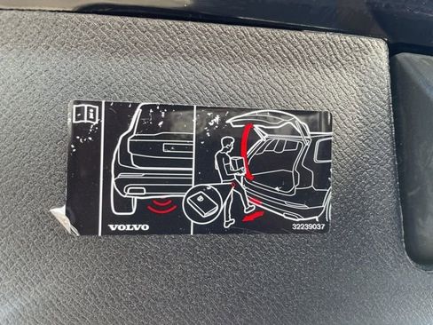 Certified 2023 Volvo XC90 T8 Plus w/ Protection Package image 12