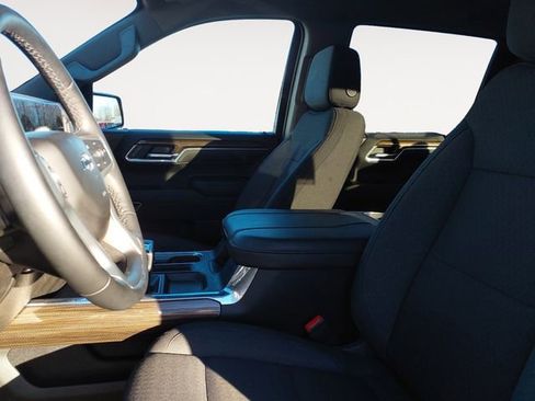 Used 2025 Chevrolet Silverado 1500 RST w/ Rally Edition image 9