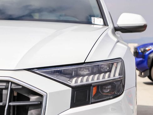 Used 2023 Audi Q8 Premium w/ Convenience Package image 8