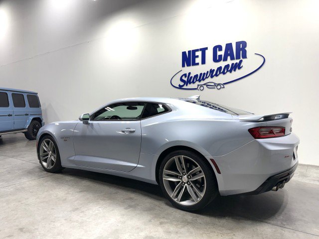 Used 2017 Chevrolet Camaro SS RWD image 9