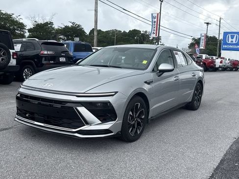 Used 2025 Hyundai Sonata SEL FWD image 8