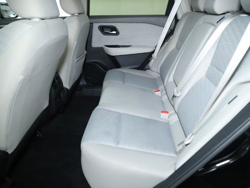 Certified 2023 Nissan Rogue SV image 14