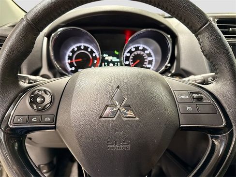 Used 2021 Mitsubishi Outlander Sport SE image 13