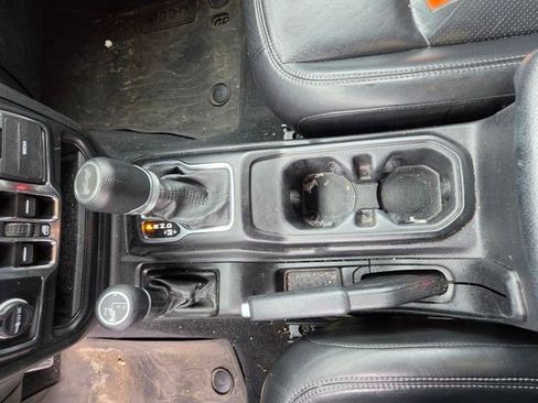 Used 2023 Jeep Wrangler Sport S w/ Sun And Sound Package image 7