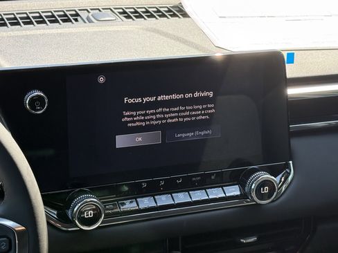 New 2026 GMC Canyon Elevation w/ Convenience Package image 13