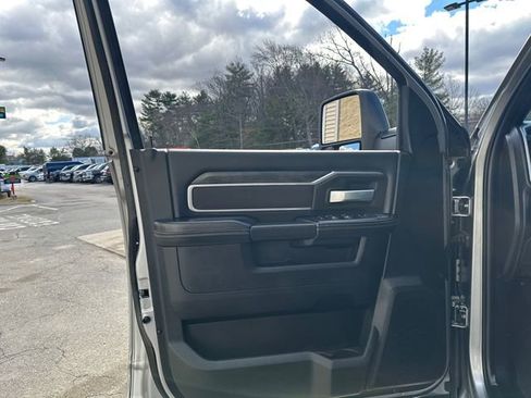 Used 2024 RAM 2500 Big Horn w/ Safety Group AWD/4WD image 23