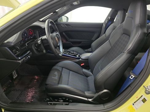 Certified 2025 Porsche 911 Carrera T RWD image 14