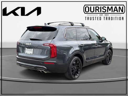 Certified 2022 Kia Telluride EX w/ EX Premium Package AWD/4WD image 4