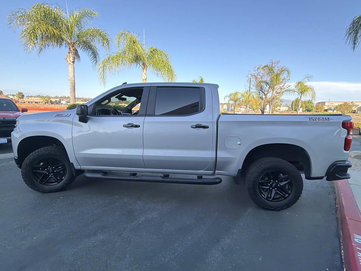 Used 2021 Chevrolet Silverado 1500 LT Trail Boss w/ Bed Protection Package AWD/4WD image 10