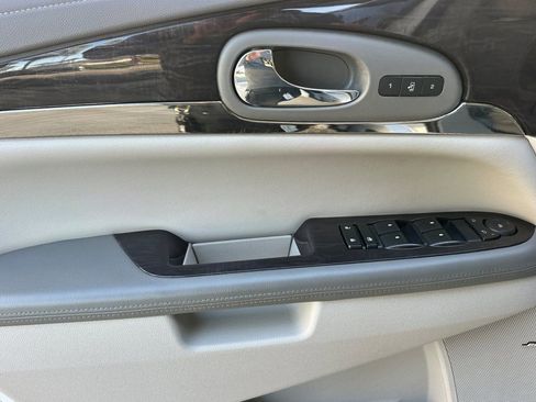 Used 2017 Buick Enclave Leather w/ Enclave Sport Touring Edition image 25