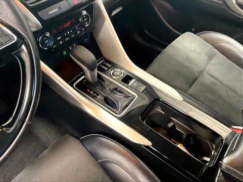 Used 2024 Mitsubishi Eclipse Cross SE AWD/4WD image 20