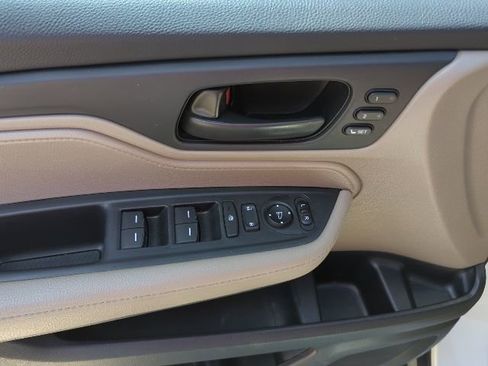 Used 2024 Honda Odyssey EX-L image 18