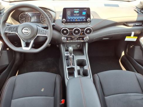 New 2025 Nissan Sentra SR w/ Midnight Edition FWD image 15