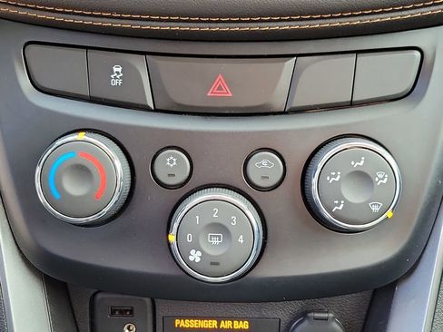 Certified 2019 Chevrolet Trax LS w/ Tint and Cruise Package image 25