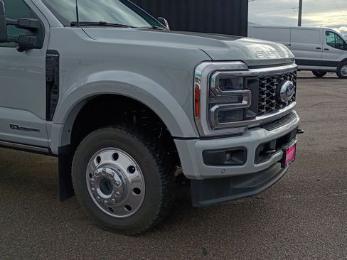 Used 2025 Ford F450 Platinum image 4