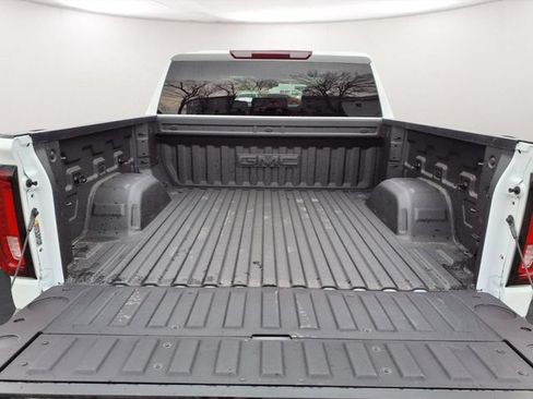 New 2026 GMC Sierra 1500 SLT w/ SLT Premium Package AWD/4WD image 22