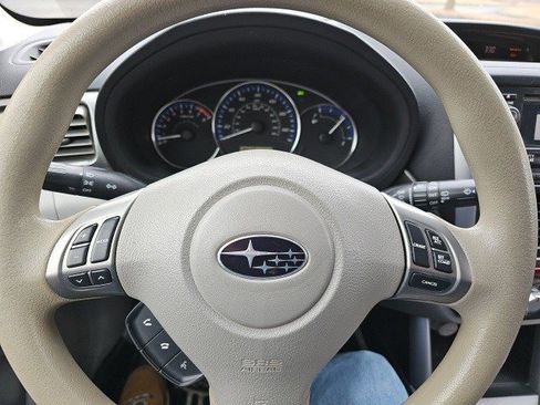 Used 2013 Subaru Forester 2.5X Premium w/ All-Weather Pkg image 19