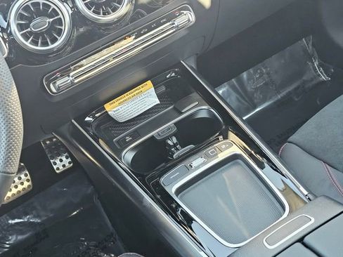 New 2025 Mercedes-Benz GLA 35 AMG 4MATIC image 32