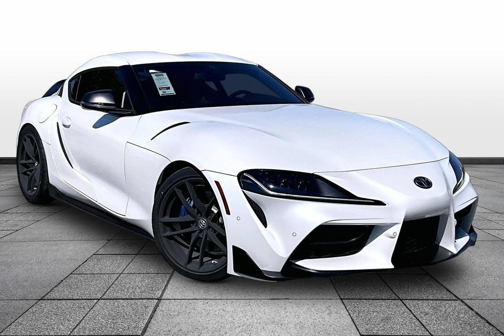 Used 2020 Toyota Supra w/ Driver Assist Package RWD image 2