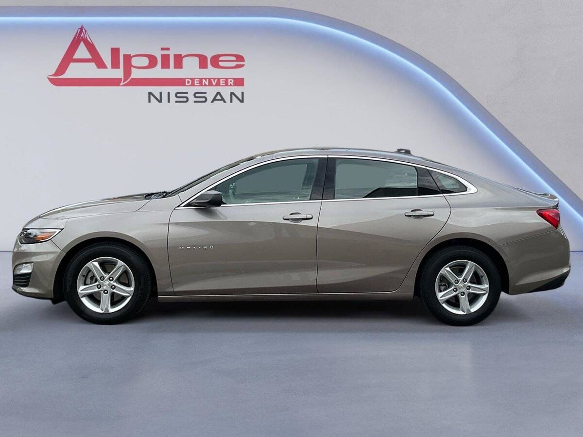 Used 2024 Chevrolet Malibu LS FWD image 2