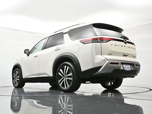 Certified 2023 Nissan Pathfinder Platinum image 45
