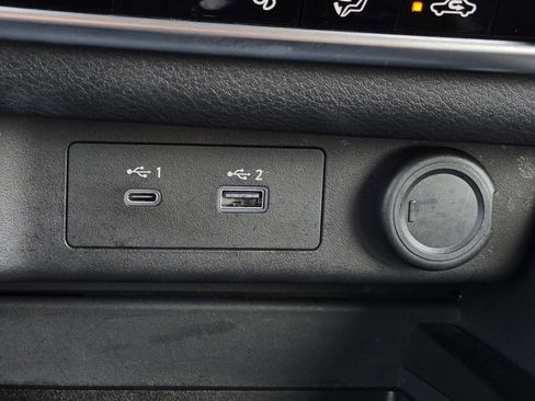 Used 2022 Nissan Rogue SV image 24