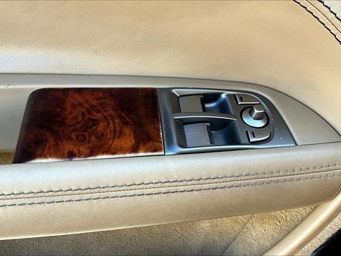 Used 2010 Jaguar XK Convertible image 33