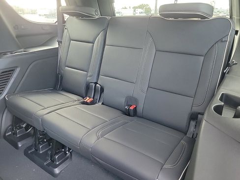 New 2026 GMC Yukon Elevation image 12