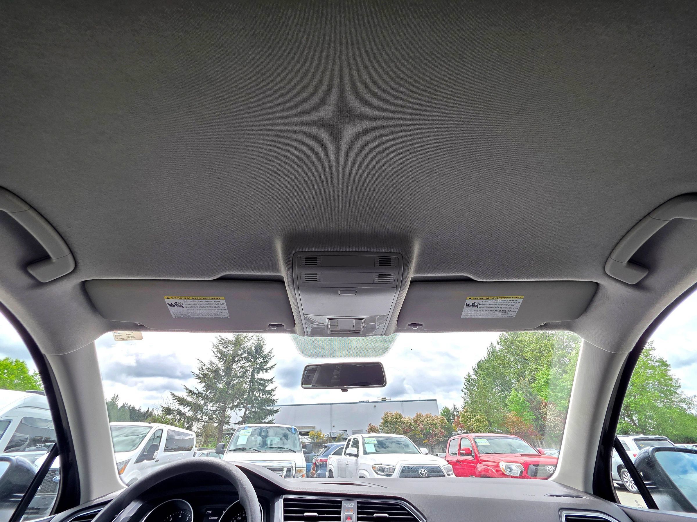 Used 2019 Volkswagen Tiguan S w/ 3rd Row Seat Package AWD/4WD image 25