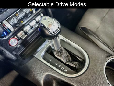 Used 2020 Ford Mustang Premium RWD image 30