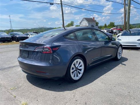 Used 2022 Tesla Model 3 Long Range AWD/4WD image 5