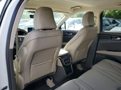 Certified 2022 Lincoln Nautilus FWD w/ Premium Package image 11