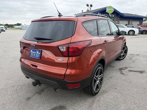 Used 2019 Ford Escape SEL w/ SEL Sport Appearance Package AWD/4WD image 7